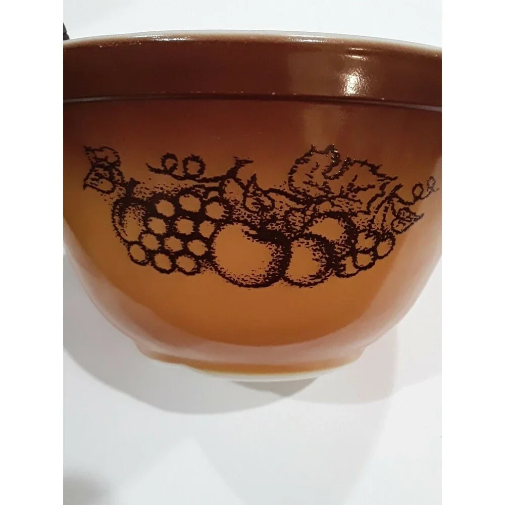 Pyrex 401 Nesting Mixing Bowl Old Orchard 1 1/2 Pint 750ml Grapes Fruit